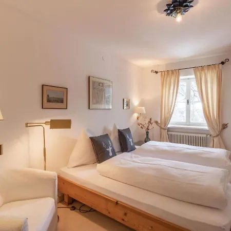 Villa Cosy In Kutzbuhel With Barbecue *
