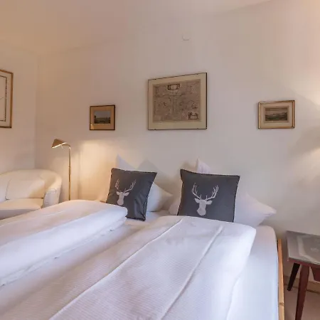 Cosy In Kutzbuhel With Barbecue Villa *